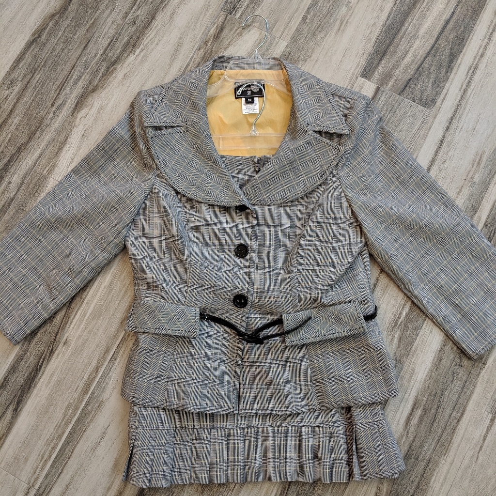 Women's Suit
